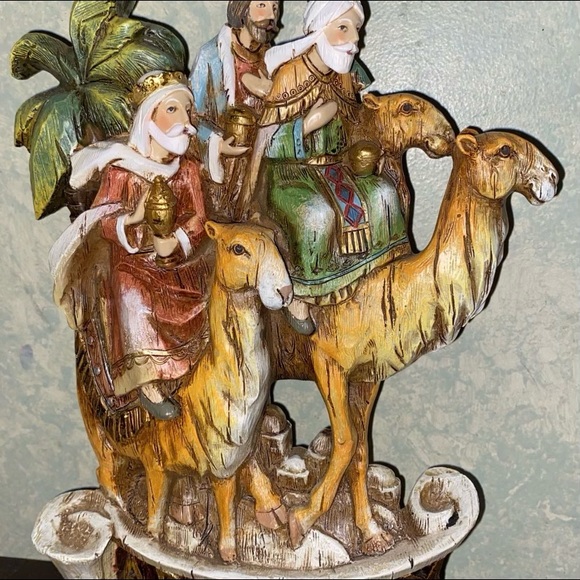 Wiseman adore him figurines - Picture 2 of 3